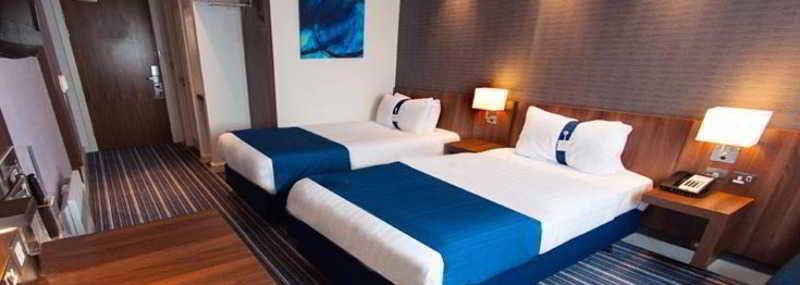 Holiday Inn Express Liverpool Hoylake, An Ihg Hotel Exterior photo